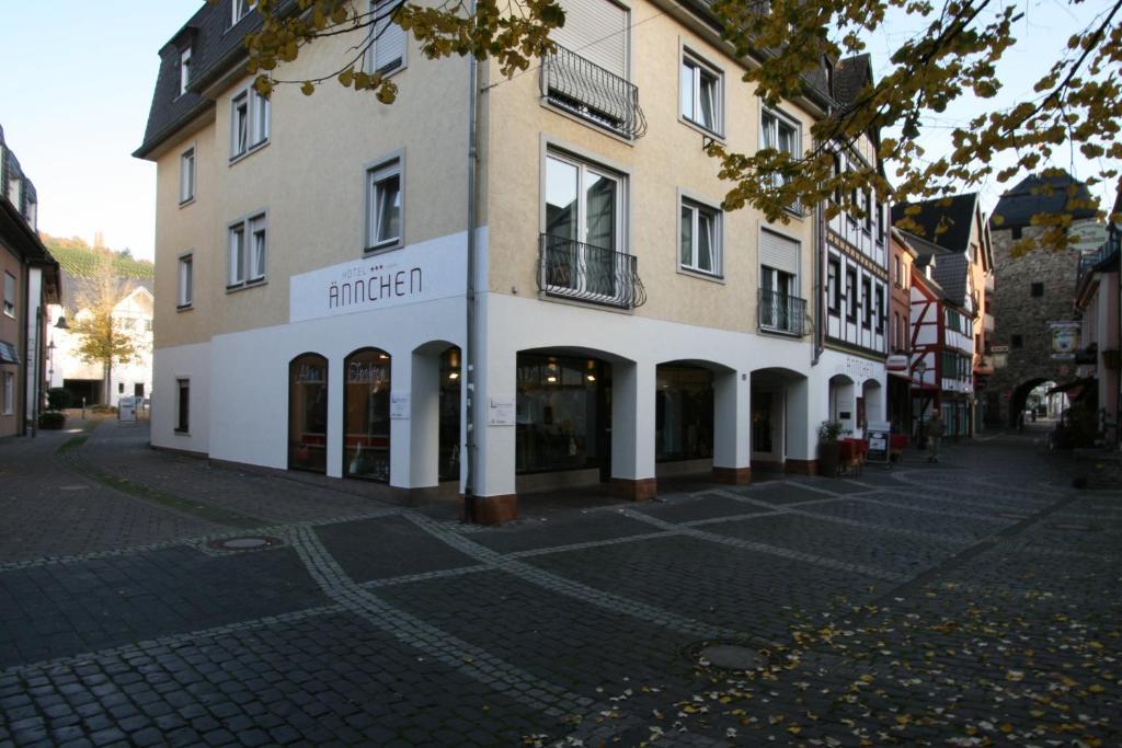 Hotel Aennchen 바트노이에나르아르바일러 외부 사진